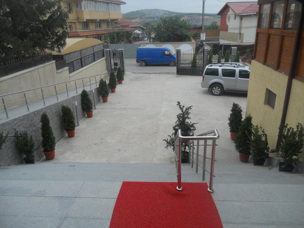 Pensiunea Cristal Tulcsa Kültér fotó